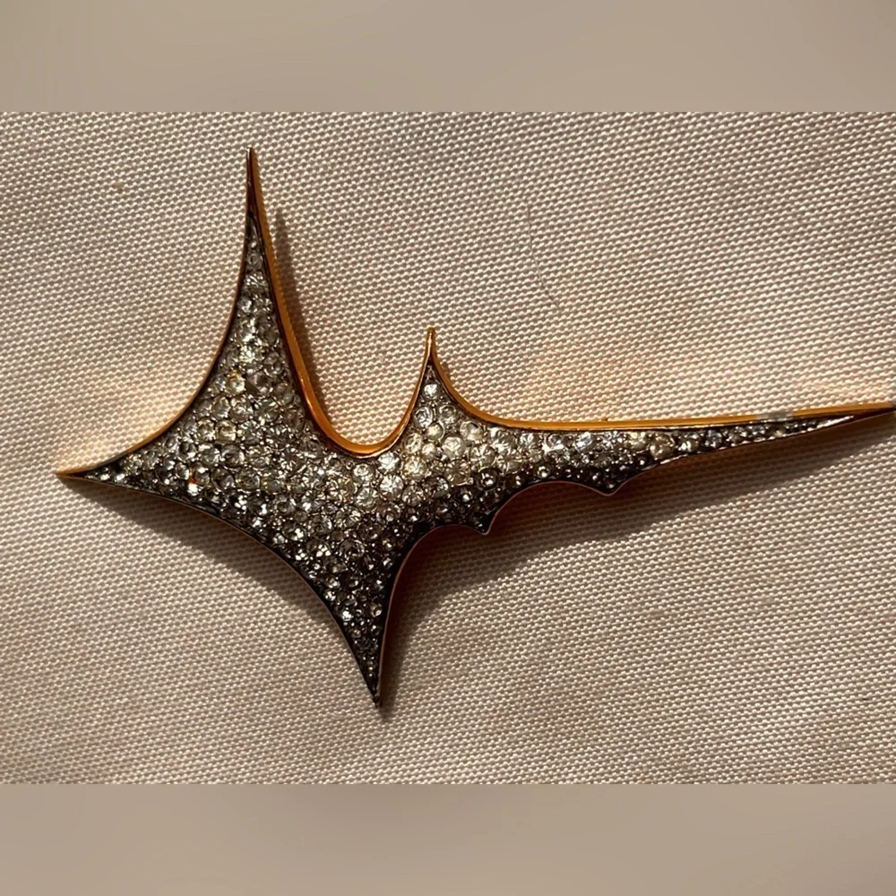 Vintage Jomaz Pavé Rhinestone lightning bolt Supernova Starburst Brooch Pin